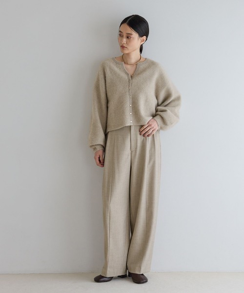 A part by(アパートバイ)の「【名品シリーズ・イージーケア】ラクーンコンカーディガン(カーディガン/ボレロ・レディース・オフホワイト/チャコールグレー/ベージュ/ライトブルー/ブラウン・FREE)」の4枚目の写真
