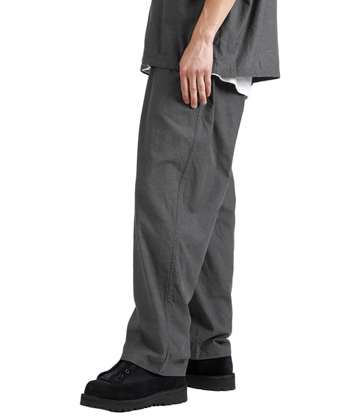 GOLD（ゴールド）の「GOLD / ゴールド：VAT DYE CHAMBRAY 1TUCK EASY PANTS：26A-GL42614[MUS]（その他パンツ・メンズ・グレー・M）」の9枚目の写真