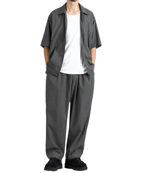 GOLD（ゴールド）の「GOLD / ゴールド：VAT DYE CHAMBRAY 1TUCK EASY PANTS：26A-GL42614[MUS]（その他パンツ・メンズ・グレー・M）」の2枚目の写真