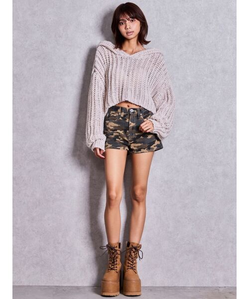 GYDA(ジェイダ)の「BRONZE GLOW PLATFORMレースアップショートブーツ(ブーツ・レディース・ブラック/キャメル・LARGE/MEDIUM/SMALL)」の15枚目の写真