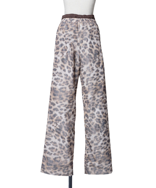 muller of yoshiokubo(ミュラーオブヨシオクボ)の「muller of yoshiokubo ミュラーオブヨシオクボ / DOUBLE WAIST PANTS ダブルウエストパンツ / MLF26417(その他パンツ・レディース・レオパード・38)」の4枚目の写真