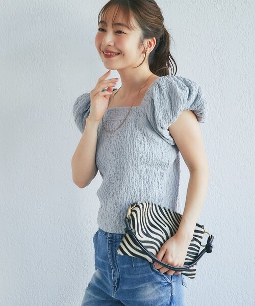 La boutique BonBon(ラブティックボンボン)の「【miki監修・2サイズ展開】シャーリングパフスリーブブラウス(シャツ/ブラウス・レディース・ブラック/ホワイト/サックスブルー・FREE/34)」の11枚目の写真