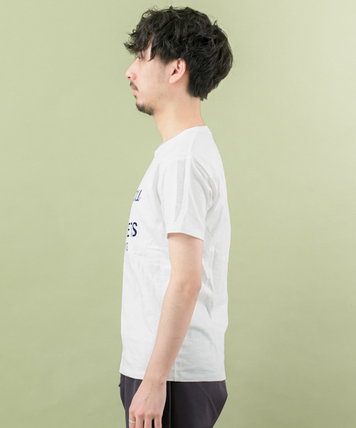 URBAN RESEARCH(アーバンリサーチ)の「ムーブドコットンクルーネックプリントTシャツ(Tシャツ/カットソー・メンズ・ブラック/グレー/ホワイト/ネイビー・LARGE/MEDIUM)」の12枚目の写真