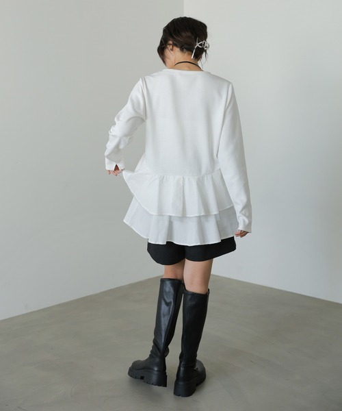 Bab(バブ)の「ペプラムドッキングプルオーバー(Tシャツ/カットソー・レディース・オフホワイト/ベージュ系/ブラック・FREE)」の22枚目の写真