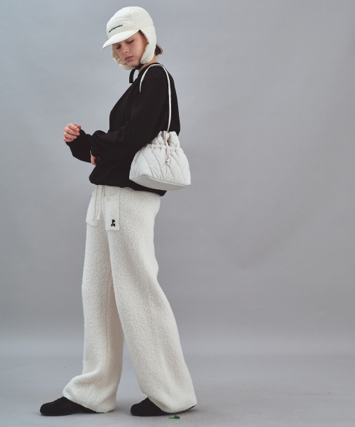 Rest&Recreation(レストアンドレクリエーション)の「QUILTED BUCKET BAG - IVORY(ショルダーバッグ・レディース・その他・ONE)」の4枚目の写真