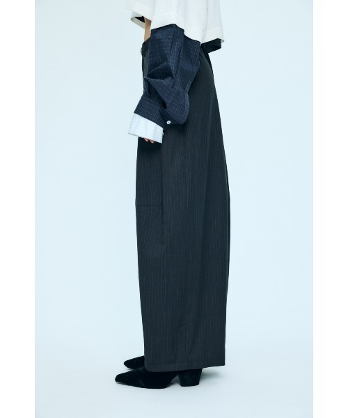 nagonstans(ナゴンスタンス)の「oval wide pants(その他パンツ・レディース・チャコールグレー/ダークネイビー・MEDIUM/SMALL)」の4枚目の写真