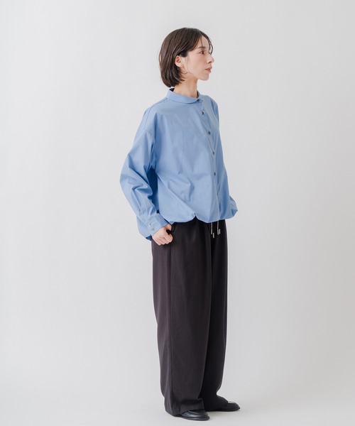 Kelen(ケレン)の「「KELEN / ケレン」ラウンドカラー裾バルーンシャツ(シャツ/ブラウス・レディース・ブラック/サックスブルー/グレイッシュベージュ/オフホワイト・S/M)」の18枚目の写真