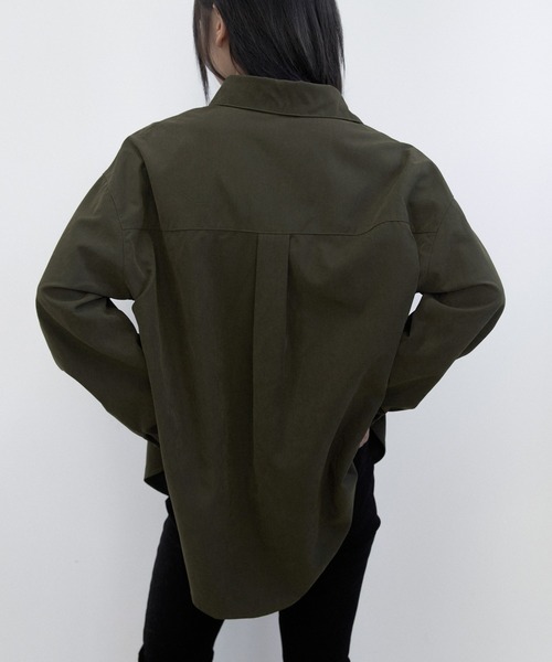 PLEA Collective（プリ―コレクティブ）の「サイドボタン ラップデザインシャツ（シャツ/ブラウス・レディース・チャコール/ベージュ/ブラウン・FREE）」の6枚目の写真