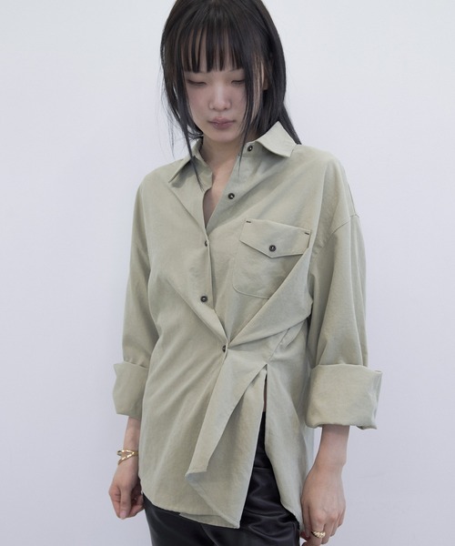 PLEA Collective（プリ―コレクティブ）の「サイドボタン ラップデザインシャツ（シャツ/ブラウス・レディース・チャコール/ベージュ/ブラウン・FREE）」の19枚目の写真