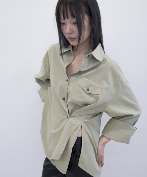 PLEA Collective（プリ―コレクティブ）の「サイドボタン ラップデザインシャツ（シャツ/ブラウス・レディース・チャコール/ベージュ/ブラウン・FREE）」の21枚目の写真