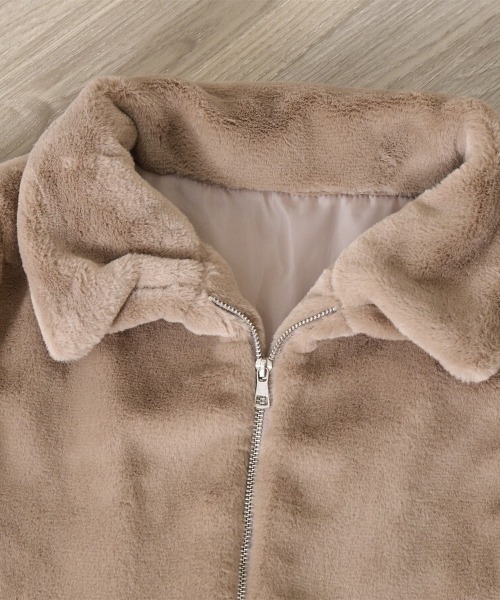 Beststore(ベストストア)の「ふわふわ手触り エコファー ショート丈 ジップアップブルゾン 全3色(ブルゾン・レディース・モカ/ブラック/オフホワイト・FREE)」の17枚目の写真
