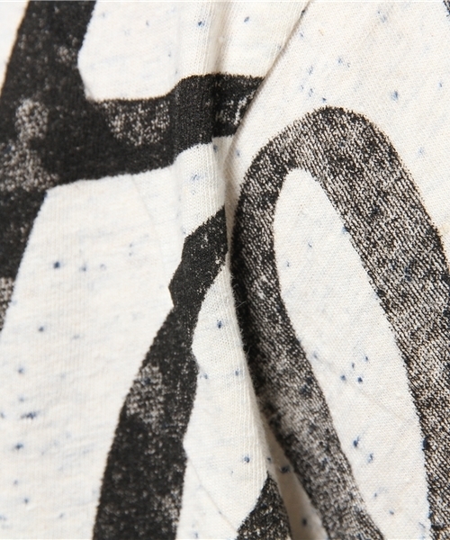 Desigual(デシグアル)の「「Desigual/デシグアル」グラフィカルTシャツ(Tシャツ/カットソー・メンズ・ブルー系その他/ホワイト系その他・LARGE/SMALL/MEDIUM/X-LARGE)」の8枚目の写真