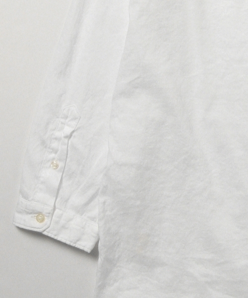 B:MING by BEAMS(ビーミングバイビームス)の「ビーミング by ビームス / コットンリネンバンドカラー8分袖シャツ(シャツ/ブラウス・メンズ・ホワイト/ナチュラル/ブラック系その他/オリーブ・SMALL/X-LARGE/LARGE/MEDIUM)」の7枚目の写真