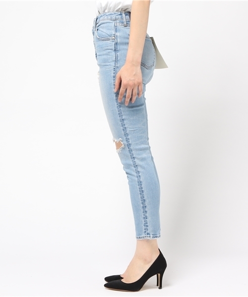 SLY（スライ）の「TEMPLE CRASH JW ANKLE SLIM-C（デニムパンツ・レディース・ライトブルー・26inch/25inch/24inch/23inch/27inch）」の5枚目の写真