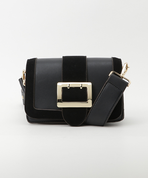 PLAIN CLOTHING(プレーンクロージング)の「フロントベルトショルダーバッグ【PLAIN CLOTHING】(ショルダーバッグ・レディース・レッド/キャメル/グレー/ブラック・FREE)」の2枚目の写真