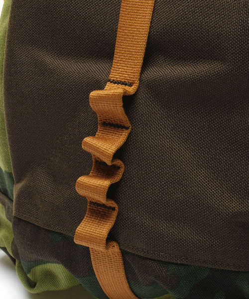 BEAMS BOY（ビームスボーイ）の「EPPERSON MOUNTAINEERING / Climb Pak 10FW（バックパック/リュック・レディース・ナチュラル/ブラウン・ONE SIZE）」の6枚目の写真