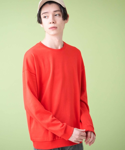 MONO-MART（モノマート）の「ドロップショルダーカラーリングスウェット（スウェット・メンズ・ホワイト/ピンク/レッド/グレー/ブルー/ブラック/カーキ/ベージュ/ミント/イエロー/ダークネイビー/グリーン/ブラウン系その他/ブラウン/チャコール/ワイン/パープル・FREE）」の2枚目の写真