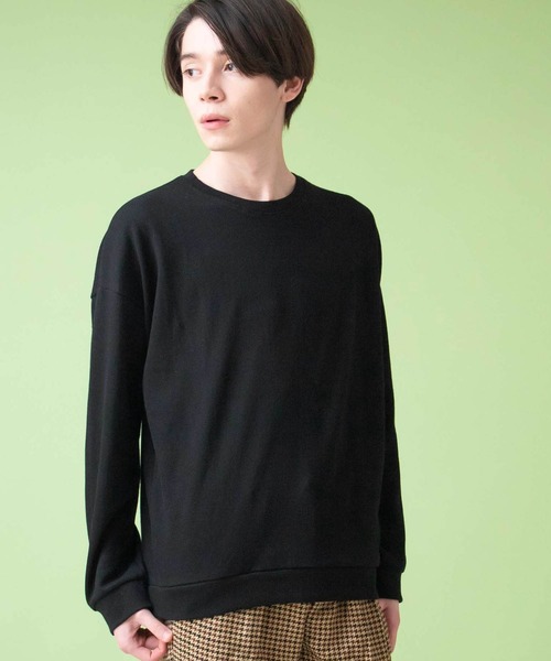 MONO-MART（モノマート）の「ドロップショルダーカラーリングスウェット（スウェット・メンズ・ホワイト/ピンク/レッド/グレー/ブルー/ブラック/カーキ/ベージュ/ミント/イエロー/ダークネイビー/グリーン/ブラウン系その他/ブラウン/チャコール/ワイン/パープル・FREE）」の4枚目の写真