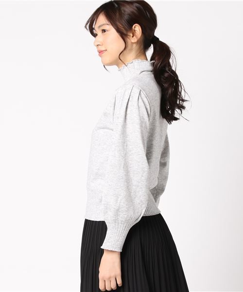 laboratory work(ラボラトリーワーク)の「スカラップニットプルオーバー(ニット/セーター・レディース・ブラック/グレー/ブルー/ベビーピンク・MEDIUM)」の6枚目の写真