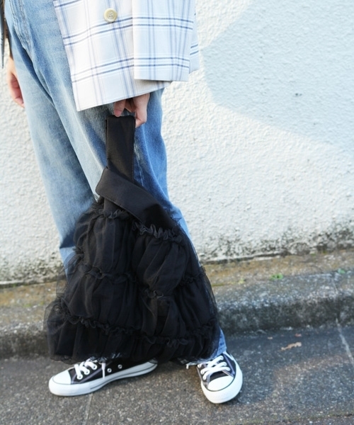 PAGEBOY(ページボーイ)の「チュールマルシェバッグ(トートバッグ・レディース・ブラック/オフホワイト/ラベンダー・FREE)」の2枚目の写真