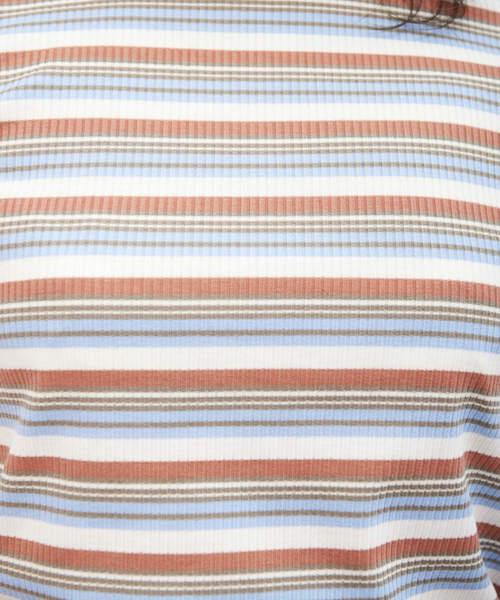 OLIVE des OLIVE（オリーブデオリーブ）の「チビハイネックプルオーバー（Tシャツ/カットソー・レディース・ブラック/オフホワイト/ピンク/イエロー/キャメル/ワイン・FREE）」の11枚目の写真