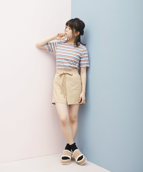 OLIVE des OLIVE（オリーブデオリーブ）の「チビハイネックプルオーバー（Tシャツ/カットソー・レディース・ブラック/オフホワイト/ピンク/イエロー/キャメル/ワイン・FREE）」の15枚目の写真