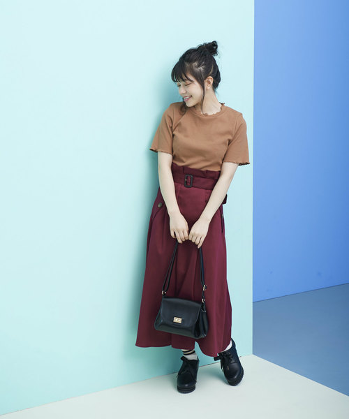 OLIVE des OLIVE（オリーブデオリーブ）の「チビハイネックプルオーバー（Tシャツ/カットソー・レディース・ブラック/オフホワイト/ピンク/イエロー/キャメル/ワイン・FREE）」の18枚目の写真