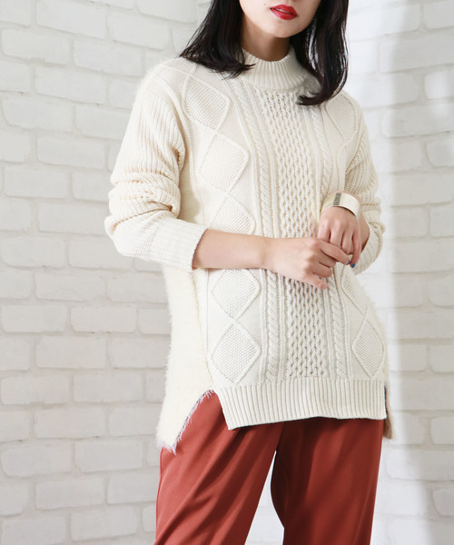&g'aime(アンジェム)の「【表示しない】【&g'aime】ケーブル×フェザーニットチュニック(ニット/セーター・レディース・ネイビー/アイボリー/杢グレー・FREE)」の2枚目の写真
