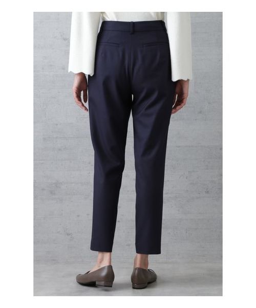 NATURAL BEAUTY BASIC（ナチュラルビューティーベーシック）の「【otonaMUSE 12月号掲載】ウォッシャブルサキソニーペグパンツ（その他パンツ・レディース・ネイビー/キャメル・SMALL/MEDIUM/X-SMALL）」の15枚目の写真