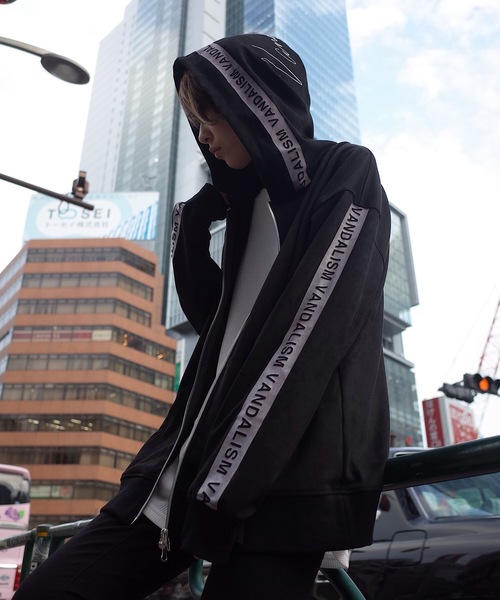 フェイクスエードラインZIPパーカー（パーカー）｜rovtski（ロフト