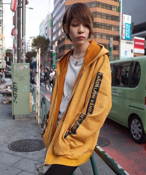 rovtski（ロフトスキー）の「フェイクスエードラインZIPパーカー（パーカー・レディース・グリーン/ホワイト/ブラック/イエロー・FREE）」の7枚目の写真