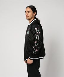 A BATHING APE（アベイシングエイプ）の「SAKURA SOUVENIR