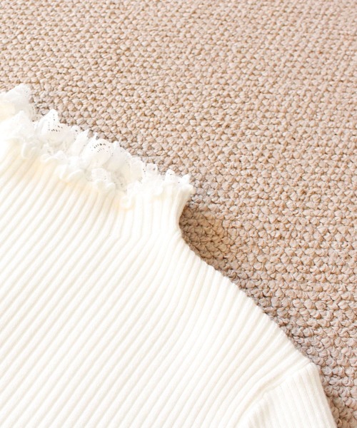 Sawa a la mode（サワアラモード）の「フリル襟と袖先レースのリブニットトップス（ニット/セーター・レディース・ホワイト・FREE）」の11枚目の写真