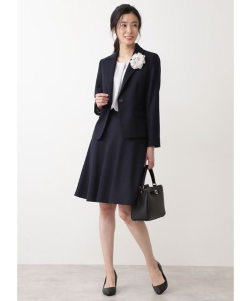 NATURAL BEAUTY BASIC（ナチュラルビューティーベーシック）の「〈ウォッシャブル〉TR SORONAオックス テーラードジャケット（テーラードジャケット・レディース・ベージュ/ネイビー・LARGE/MEDIUM/SMALL）」の17枚目の写真