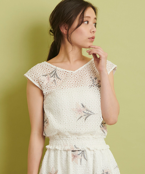 Noela - Noela ノエラ フラワー刺繍レースブラウス トップス Noela（ノエラ）の「フラワー刺繍レースブラウス（シャツ
