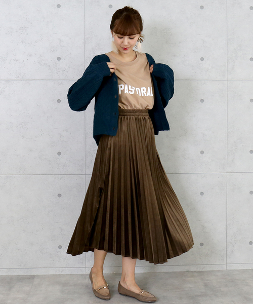 CHARM BERRY TIC（チャームベリーチック）の「スエードタッチ　アコーディオンプリーツスカート（スカート・レディース・ブラック/ベージュ/カーキ/キャメル・M/L）」の16枚目の写真