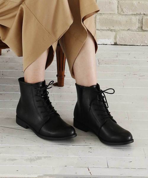 VIVIAN(ヴィヴィアン)の「軽量ソール&ローヒールレースアップショートブーツ(ブーツ・レディース・マルーン/ブラック系その他2/ブルー系その他6/グレー系その他3/ブラウン系その他6/ブラウン系その他5/ブラック系その他3・S/M/L/LL)」の2枚目の写真