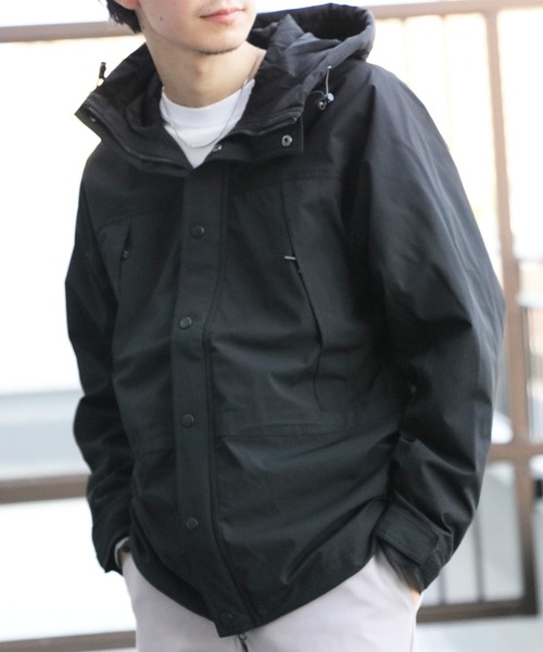 Beautiful Harmony（ビューティフルハーモニー）の「切替 マウンテンパーカー マンパー（マウンテンパーカー・メンズ・ブラック/ベージュ/レッド/カーキ・LARGE）」の2枚目の写真