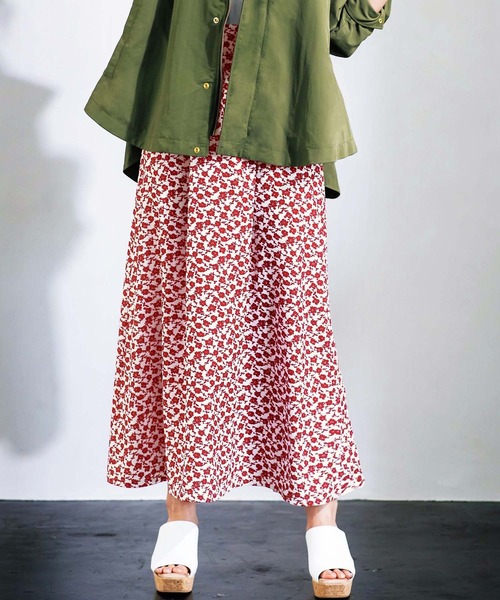 GeeRA(ジーラ)の「ソフトマーメイドプリントスカート(スカート・レディース・ブラック/ベージュ/レッド・MEDIUM/SMALL/X-LARGE/XX-LARGE/LARGE)」の3枚目の写真