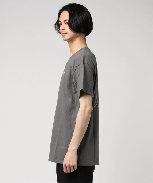 FUN/FOR/FICTION(ファンフォーフィクション)の「『FUN/FOR/FICTION』FFF SS T(Tシャツ/カットソー・メンズ・オフホワイト/チャコールグレー・FREE)」の7枚目の写真