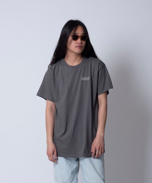 FUN/FOR/FICTION(ファンフォーフィクション)の「『FUN/FOR/FICTION』FFF SS T(Tシャツ/カットソー・メンズ・オフホワイト/チャコールグレー・FREE)」の2枚目の写真