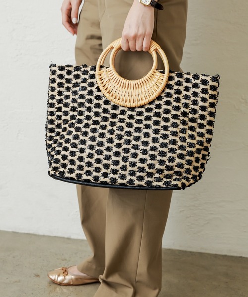 natural couture（ナチュラルクチュール）の「ラタンハンドルアソートトート（トートバッグ・レディース・ホワイト/ブラック・FREE）」の2枚目の写真