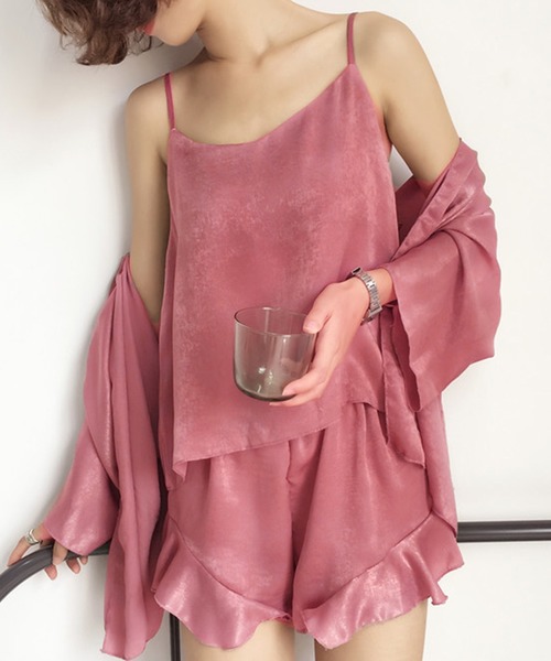 DAY CLOSET（デイ クローゼット）の「レディース さらツヤ大人っぽキャミトップス+フリルパンツ+ガウン ルームウェア3点セットアップ（ルームウェア/パジャマ・レディース・ダークグレー/ベージュ/ブルー/グリーン系その他/パープル/ブラック/ピンク/ライトピンク/ワインレッド/グレー・ONE SIZE）」の8枚目の写真