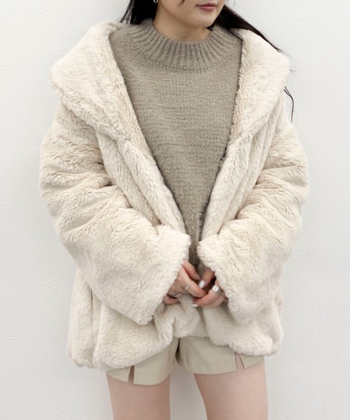 EPIMI E'PIMMY(エピミエピミー)の「エコファーショールコート(ノーカラージャケット・レディース・ホワイト/モカ/ラベンダー/オフホワイト・MEDIUM)」の18枚目の写真