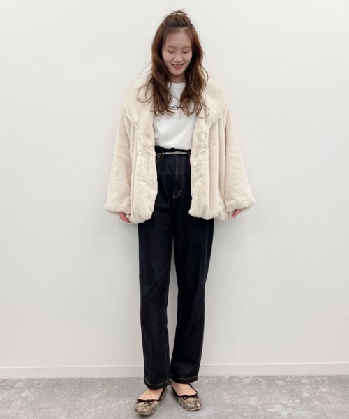 EPIMI E'PIMMY(エピミエピミー)の「エコファーショールコート(ノーカラージャケット・レディース・ホワイト/モカ/ラベンダー/オフホワイト・MEDIUM)」の21枚目の写真