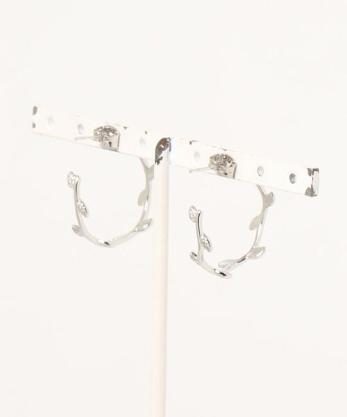 チャイハネ(チャイハネ)の「【チャイハネ】蔦フープピアス(ピアス(両耳用)・レディース・シルバー/ゴールド・FREE)」の6枚目の写真