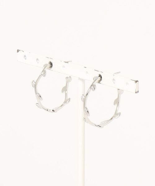 チャイハネ(チャイハネ)の「【チャイハネ】蔦フープピアス(ピアス(両耳用)・レディース・シルバー/ゴールド・FREE)」の5枚目の写真