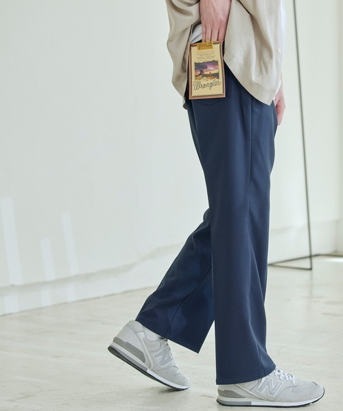 Wrangler（ラングラー）の「Wrangler/ラングラー WRANCHER DRESS スタプレ ランチャーストレッチツイル センタープレスセミフレアパンツ（その他パンツ・メンズ・ブラック/ベージュ/ネイビー/ブラウン/グレー/オフホワイト・S/M/L/XL）」の6枚目の写真
