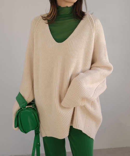 ベージュ オーバーサイズ ニットセーター オーバーサイズ」に該当するレディースのニット/セーター（ベージュ系