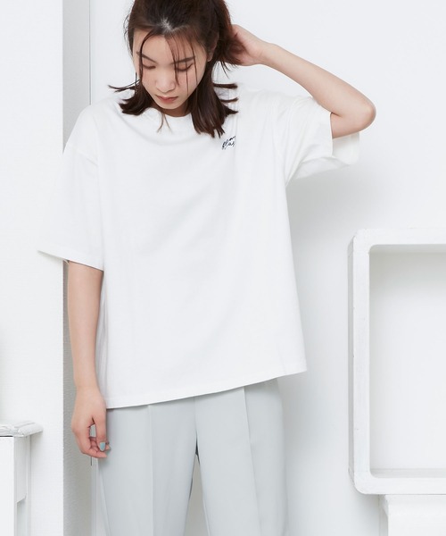 POU DOU DOU（プードゥドゥ）の「フラワーベースプリントゆるTee（Tシャツ/カットソー・レディース・オフホワイト/ダークグレー/ブルー・3）」の22枚目の写真